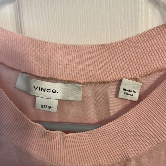 Vince. XSmall Blouse Pink NWOT with defects - Picture 4 of 9